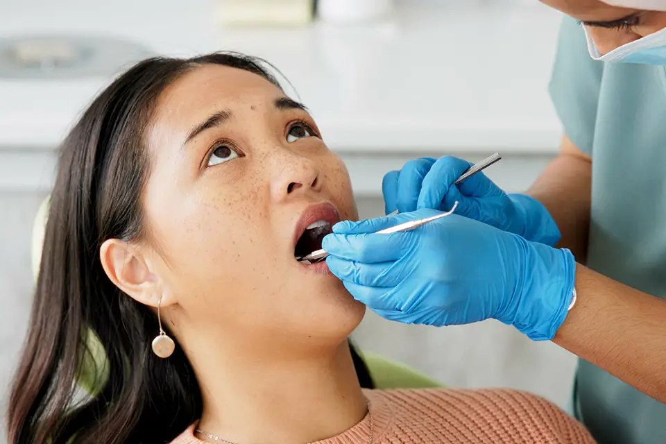 Tooth Extraction Healing Time: Costs and Planning (They Vary by Factors)